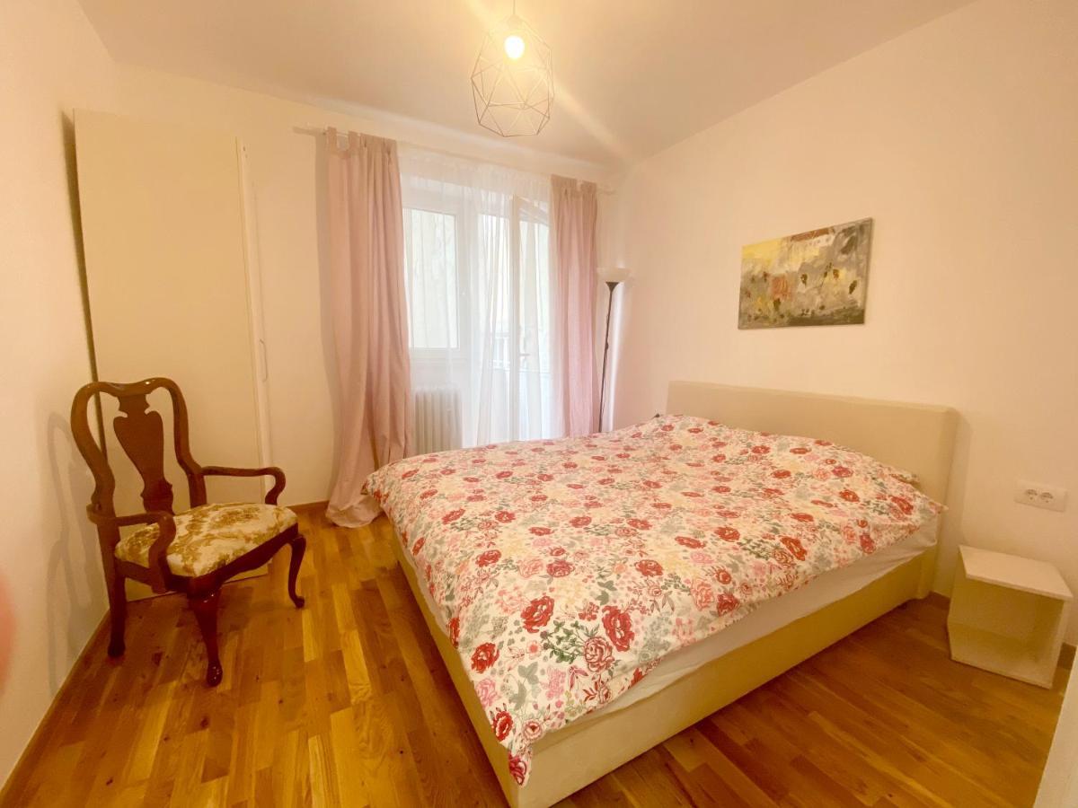 Ferienwohnung Uptown Girl Belgrad Exterior foto